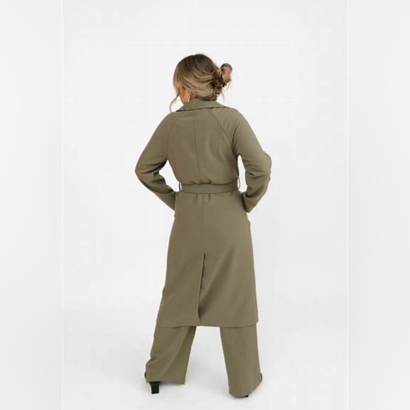 Smash and Tess Trench Coat - Picture 2 of 3